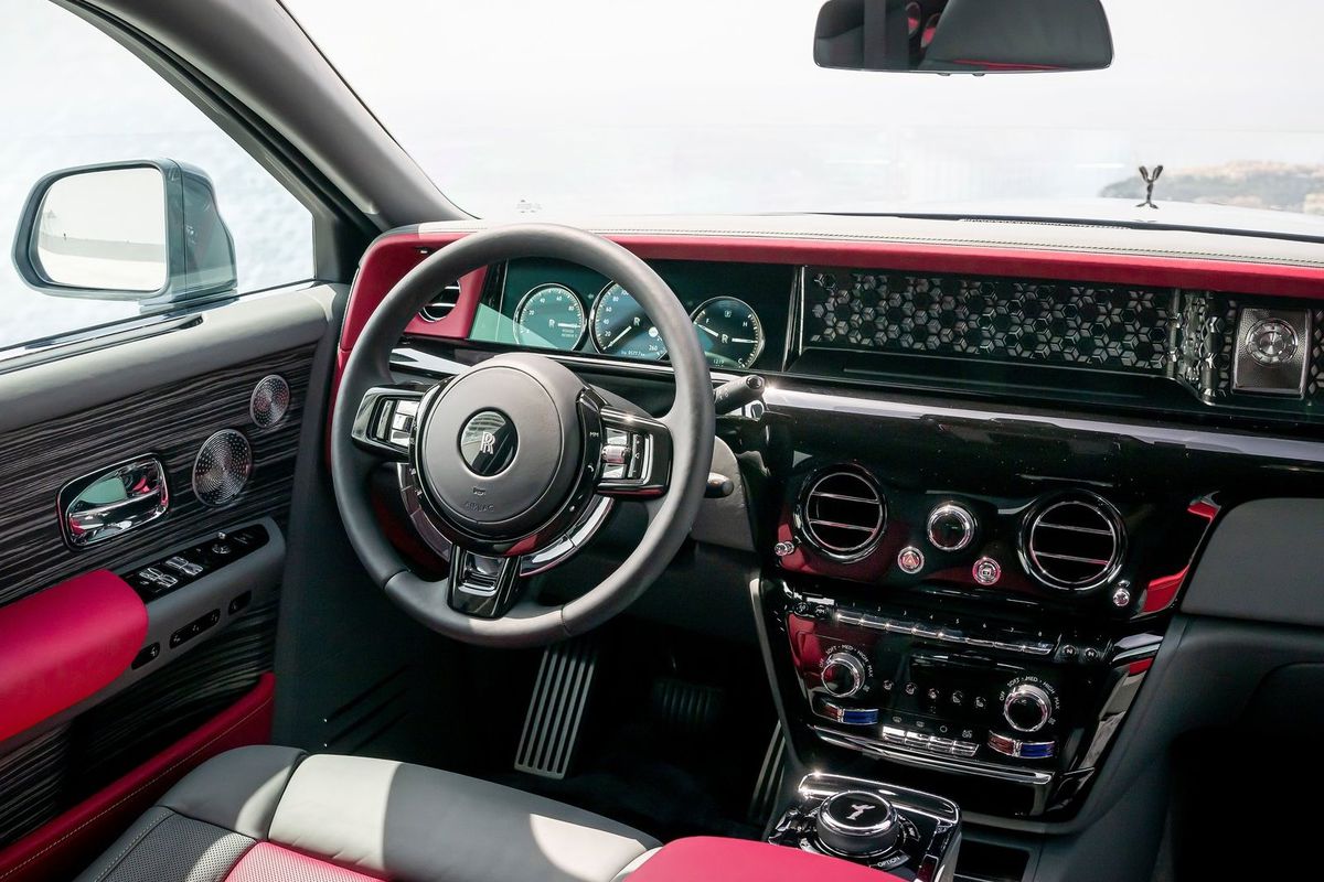 Interiér má modernejší infotainment, o čosi...