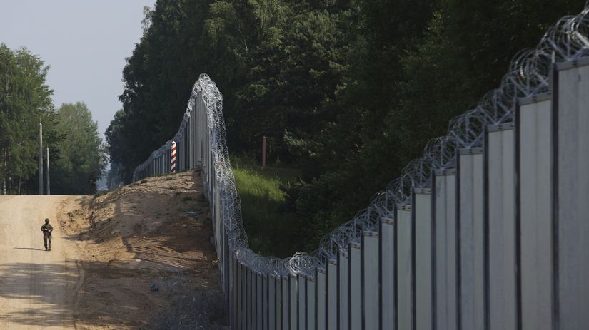 Poľsko Bielorusko hranice plot dokončenie