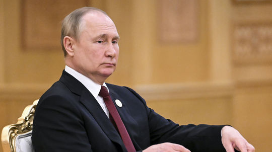 ONLINE: Putin o útoku v Kremenčuku: Nestrieľame náhodne, ciele vyberá tajná služba