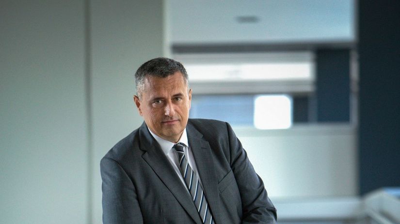 generálny riaditeľ a podpredseda predstavenstva...