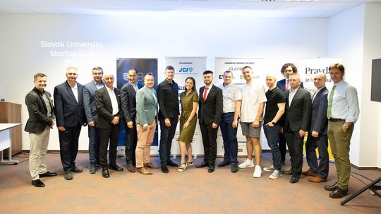 Účastníci slávnostného vyhlásenia víťazov...