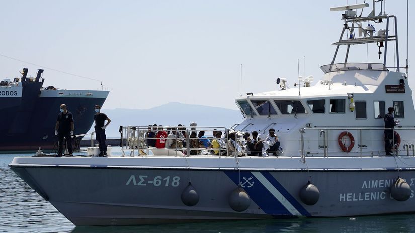 Grécko Eritrea migranti loď