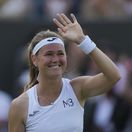Marie Bouzková je medzi osmičkou najlepších vo Wimbledone.