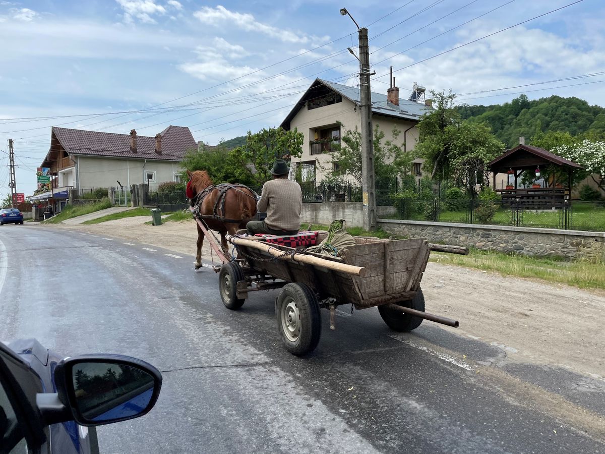 Rumunsko je plné kontrastov. Ku koloritu stále...