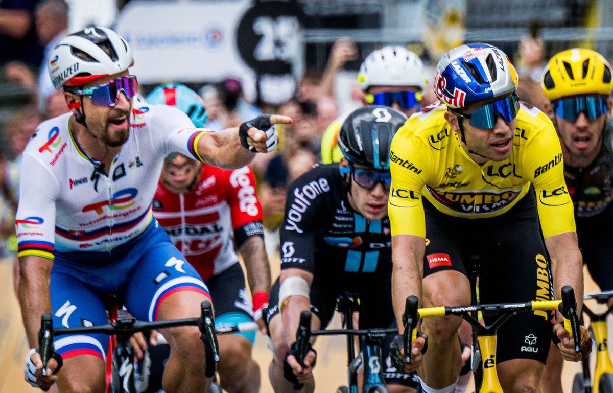 Peter Sagan a Wout Van Aert v cieli etapy na...