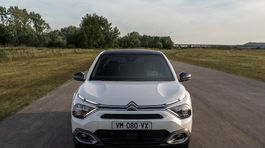 Nový Citroën C4 X a ë-C4 X