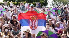 Britain Wimbledon Tennis Srbsko fan