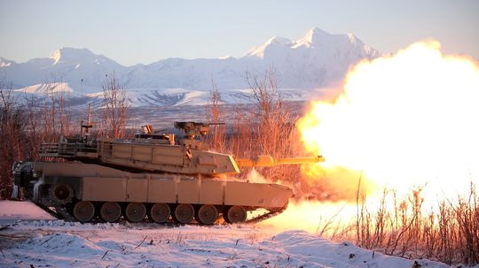 Forbes o miliónových motoroch tankov Abrams na Ukrajine: Neradi zostávajú špinavé