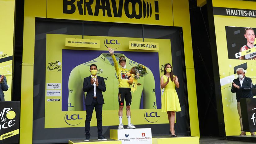 Nové vedúci pretekár Tour, Dán Jonas Vingegaard.