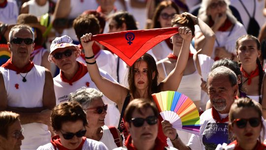 Správa o znásilnení počas slávností v Pamplone vyvolala protesty