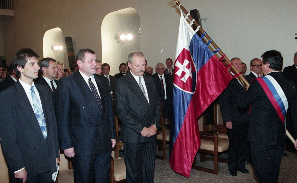 Ďalším medzníkom k samostatnosti Slovenska bolo...