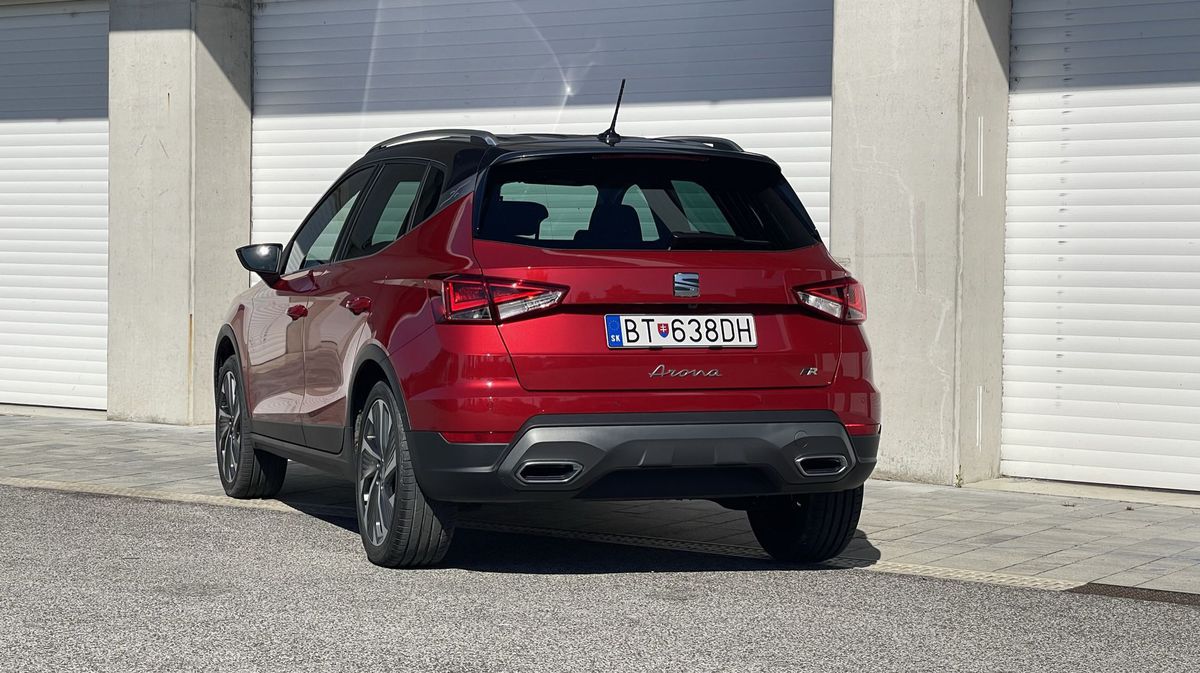 Testované auto malo LED svetlá vpredu aj vzadu.