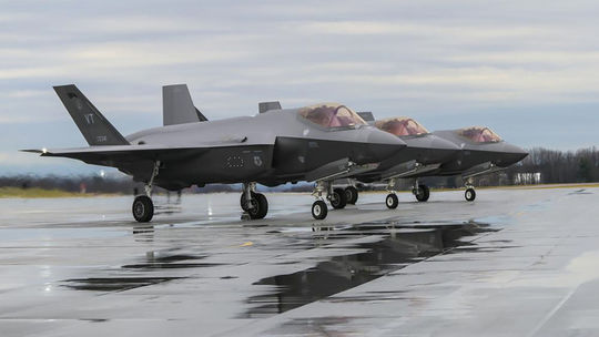 Americký rezort diplomacie schválil predaj stíhačiek F-35 Česku