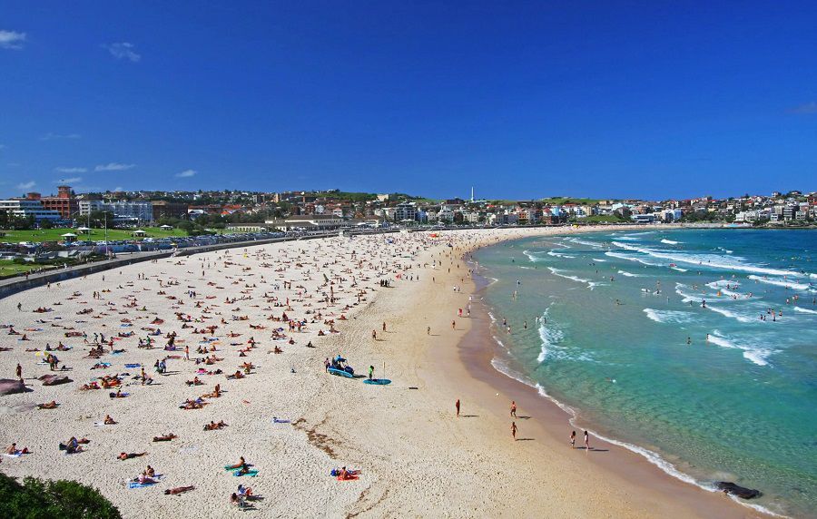 Najznámejšia austrálska pláž - Bondi. Sem sa...