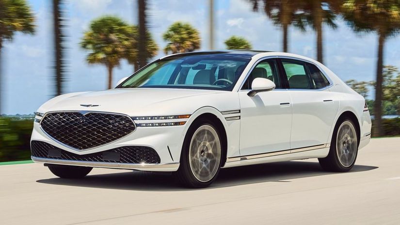 Genesis G80 je monumentálnou limuzínou s dĺžkou...