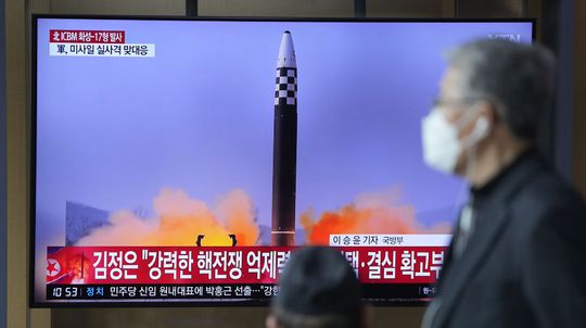 Severná Kórea odpálila dve balistické rakety krátkeho doletu