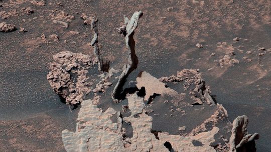 Mars ,,očami" Curiosity.