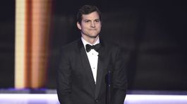 Herec  Ashton Kutcher.