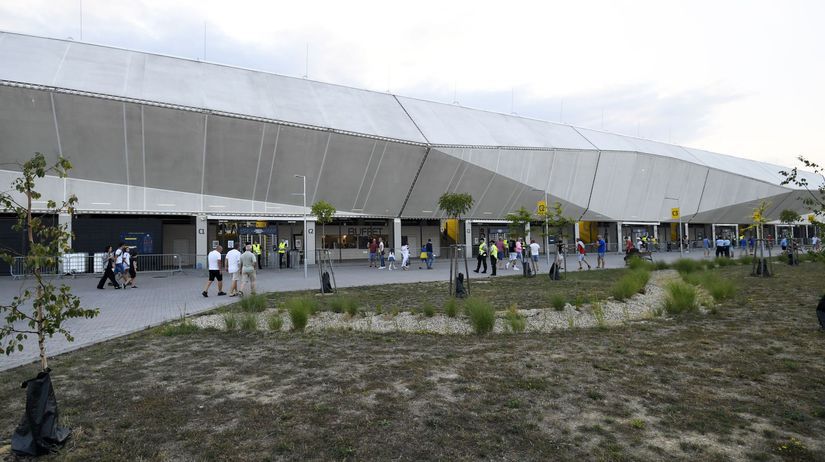 Košická futbalová aréna pred zápasom play off...