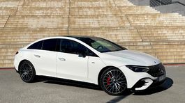Mercedes-Benz EQE 43 AMG - test 2022