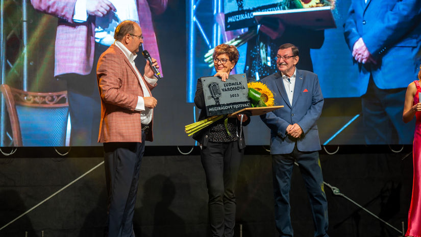 Cenu na Muzikálovom festivale Jozefa Bednárika...