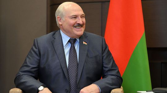 Lukašenko: Bielorusko začalo prijímať dodávky ruských jadrových zbraní