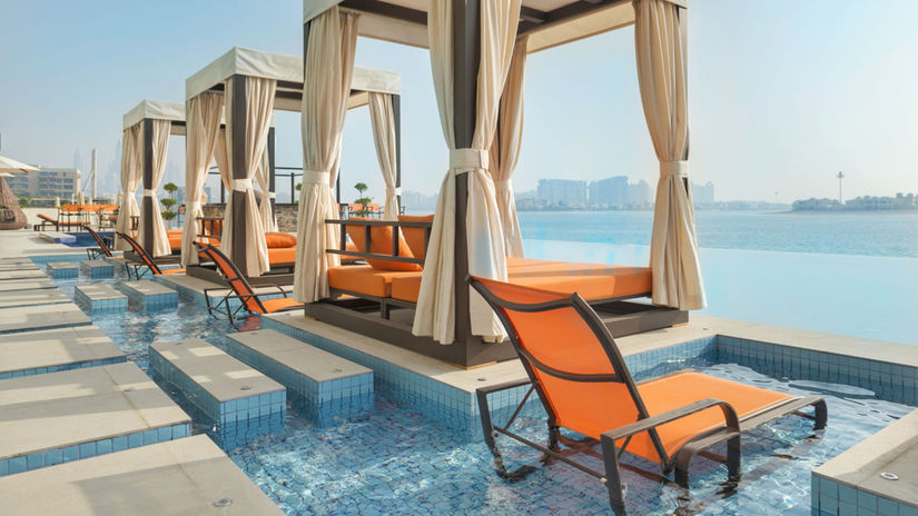 Royal Central The Palm, Dubaj