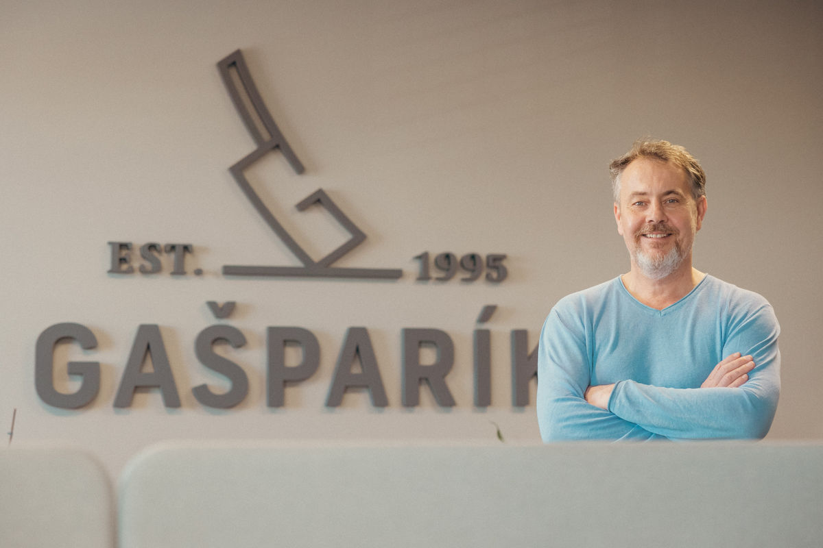 Mäsiar Róbert Gašparík.