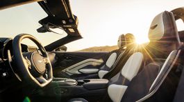 Aston Martin V12 Vantage Roadster - 2022