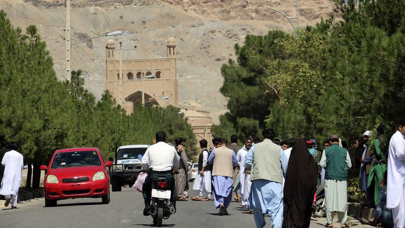 Afganistan Herát mešita výbuch imám obete