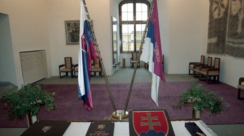 Ústava Slovenskej republiky pripravená na jej...