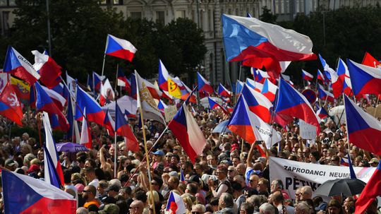 Politológ po protestoch: Nielen proruskí českí voliči sa boja krízy
