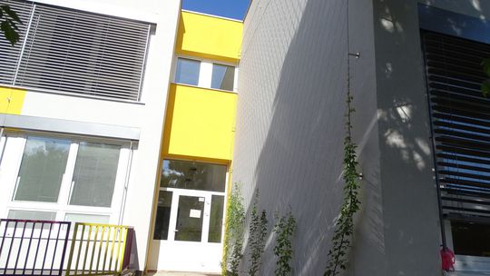 Vonkajšie tieniace žalúzie pomôžu pri regulácii...