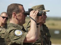 Medvedev: Rusko má právo v nevyhnutnom prípade použiť jadrové zbrane