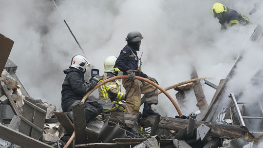 ONLINE: Kyjev hovorí o dvoch ofenzívach a značnom tlaku na Rusov