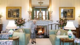 The interior of the Balmoral is magnificent.  Elizabeth II.  in...