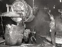 Robotník, výroba hliníka, fabrika v Žiari nad Hronom