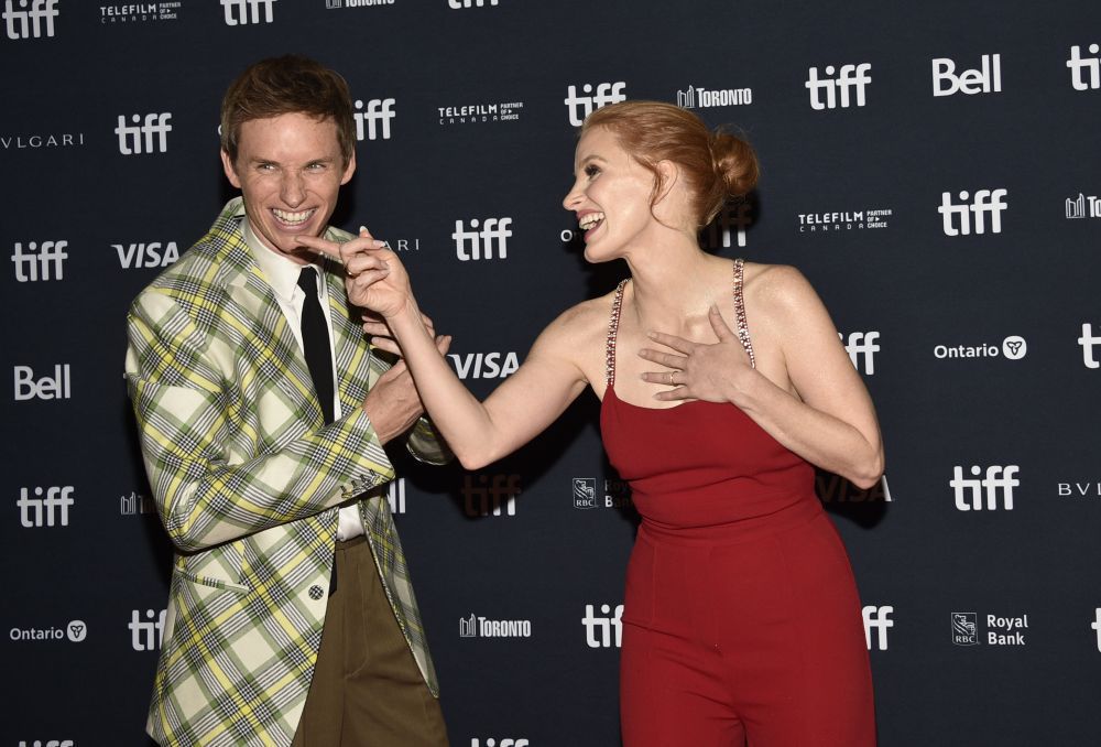 Eddie Redmayne a Jessica Chastain na premiére...
