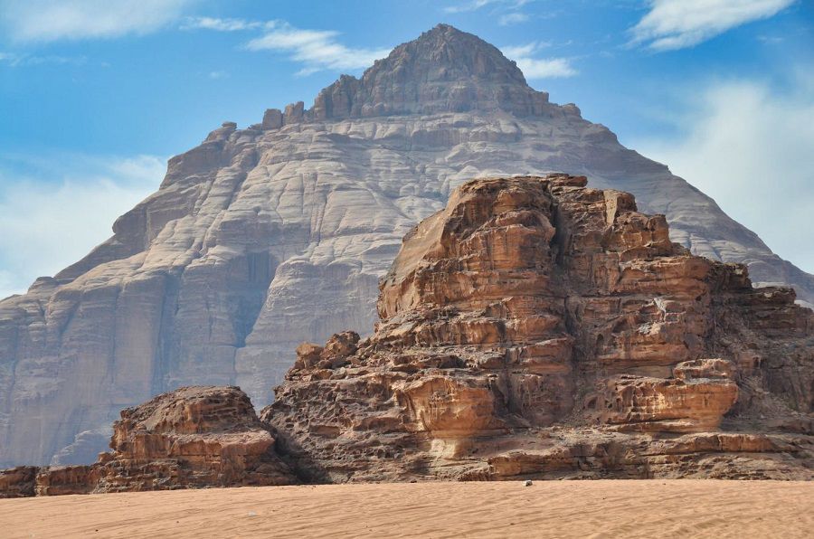 Pyramída v Jordánsku? Zdá sa vám to alebo je to...
