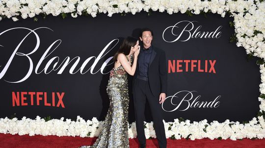 Herečka Ana de Armas a jej kolega Adrien Brody...