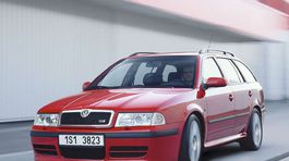 Škoda Octavia - prvá generácia má 25 rokov