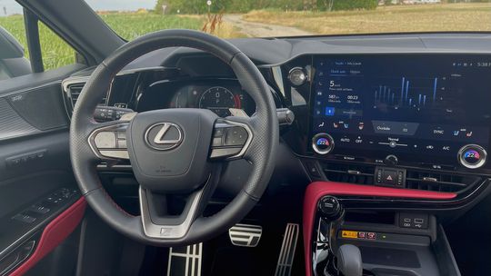 Lexus NX 350h 4x4 E-four (2022)