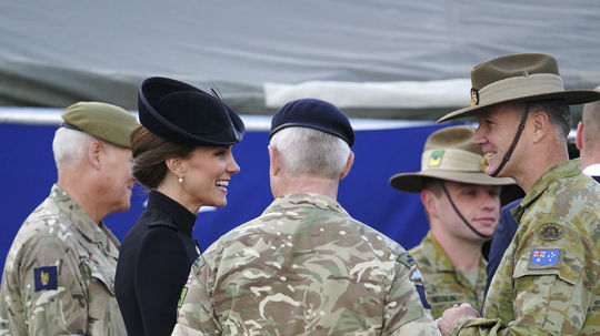 Princezná z Walesu Kate v Armádnom tréningovom...