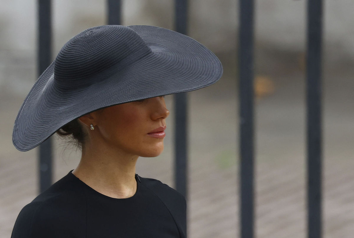 Vojvodkyňa Meghan vo Westminsterskom opátstve...