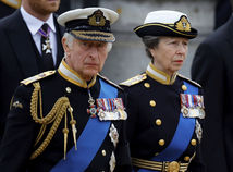 Kráľ Karol III. a princezná Anne