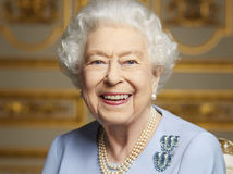kráľovná Alžbeta II. 