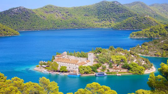Benediktínsky kláštor sv. Márie na ostrove Mljet.