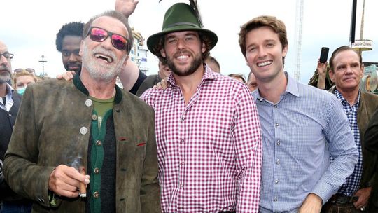 Herec a bývalý guvernér Kalifornie Arnold...