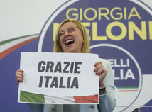 V talianskych voľbách výrazne zvíťazil pravicový blok