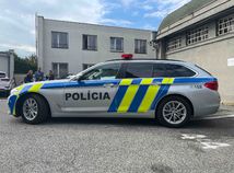 Policajne auta 10 of 23